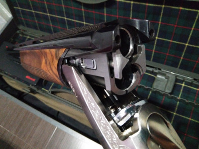 Escopeta superpuesta Benelli 828U Silver