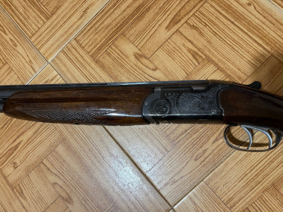 Escopeta superpuesta calibre 12 marca Azhur