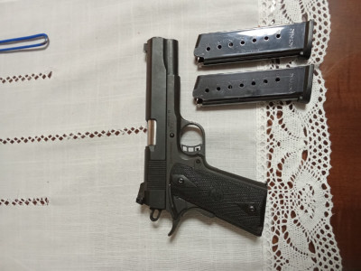 Está es la última.vendo pistola rock island md.1911,calibre