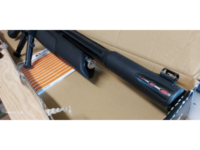 Gamo arrow 5.5 con 5 cargadores y un bipode