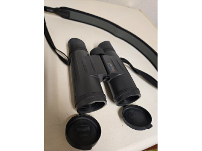 KAHLES 8 X 42 especial rececho