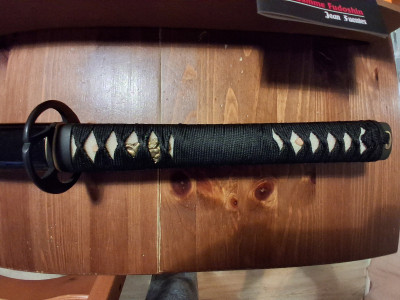 katana afilada en perfecto estada