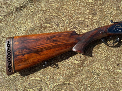 Magnífico rifle yuxtapuesto de Víctor Sarasqueta calibre 375