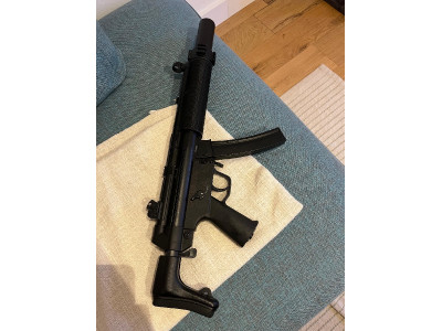 MP5 CM041SD6 de CYMA (airsoft)