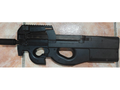 P90 Classic Army + Cargadores
