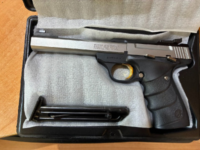 pistola BROWNING BUCK MARK CAL.22 L.R.