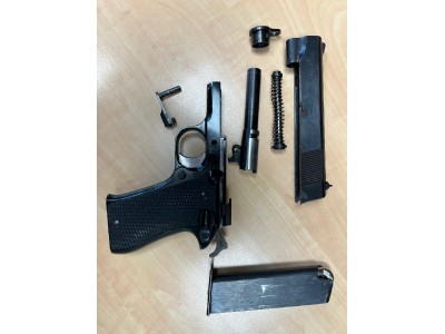 PISTOLA  STAR  9PB  CON UN CARGADOR