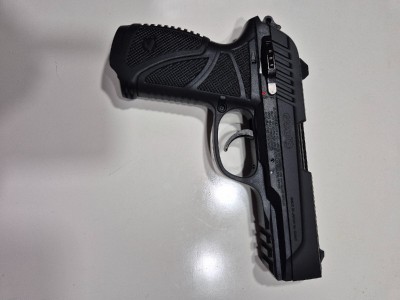 Pistola aire comprimido Gamo PT85