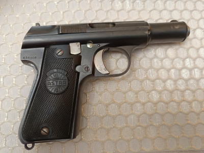 Pistola Astra 3000