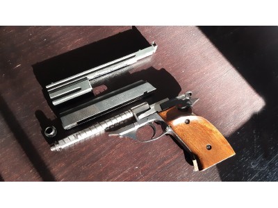 Pistola Astra TS calibre 22