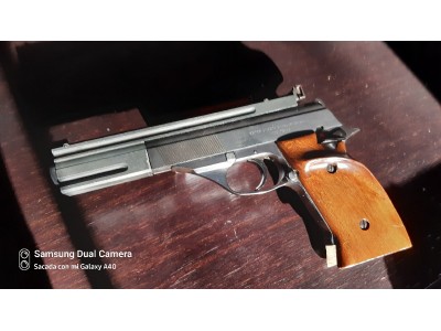 Pistola Astra TS calibre 22