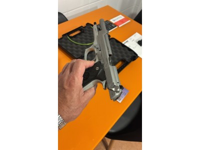 PISTOLA BERETTA  F92 FS  INOX 9 MM