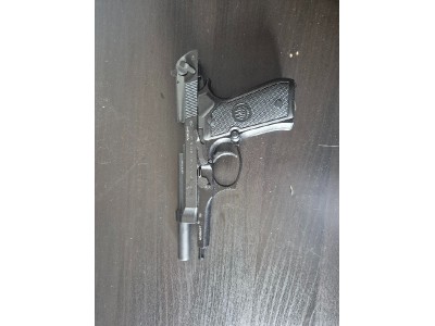 pistola Beretta 9mm pb