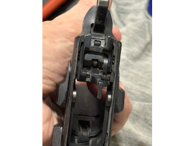 Pistola CZ 85 COMBAT