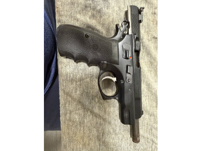 Pistola CZ 85 COMBAT
