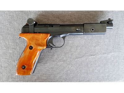 Pistola de competición. Marca rusa vostok