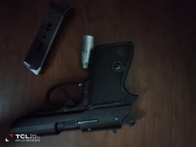 Pistola detonadora .
