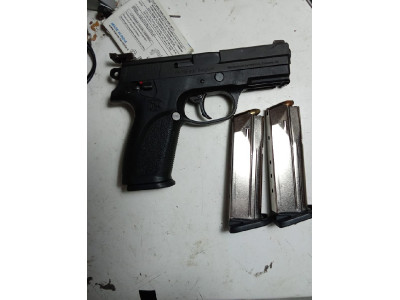 Pistola FNP -9 calibre 9 paralellum