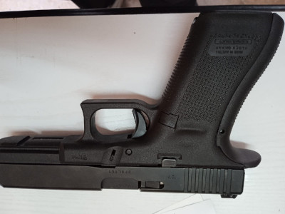 PISTOLA GLOCK 17 GEN 5 9mm PB