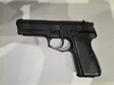 Pistola Llama M82 Gabilondo y Cía