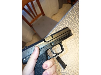 PISTOLA SEMIAUTOMÁTICA 9MM HK USP STANDARD