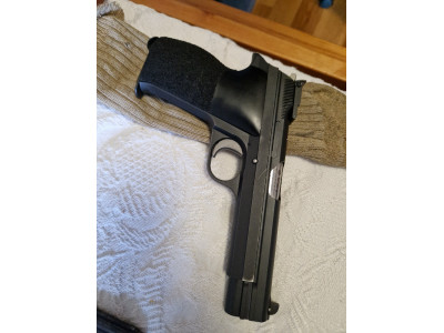 Pistola SIG SAUER 9 MM PB