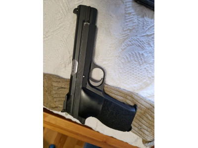 Pistola SIG SAUER 9 MM PB