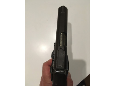 Pistola Smith & Wesson modelo 59
