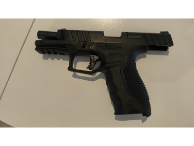PISTOLA Stoeger str9