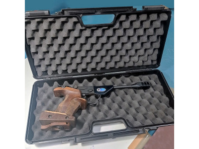Pistola TAU Brno 7 Para Competición 10 metros en Galería