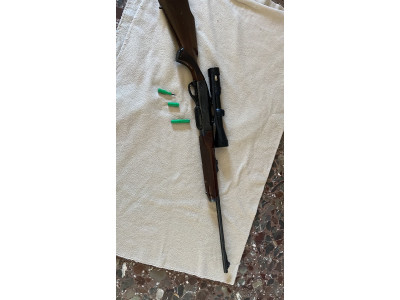 Remington 7400 Semiautomático con Tasco Titan 1.5-6x42