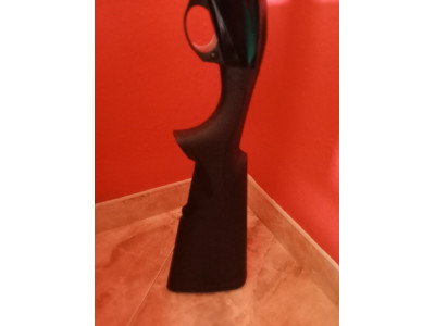 Repetidora Montefeltro black