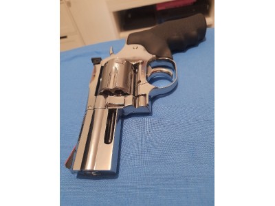 Revólver ASG Dan Wesson 715 - 2,5" Plata Co2 Plomo