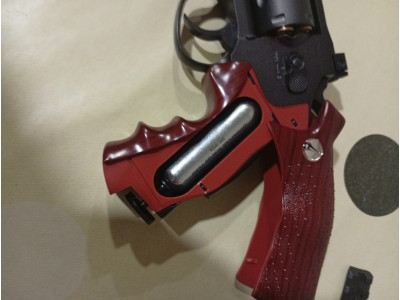 Revólver de aire comprimido calibre 4,5 mm