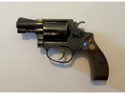 Revólver Smith & Wesson Chiefs Special cal. 38 Sp.