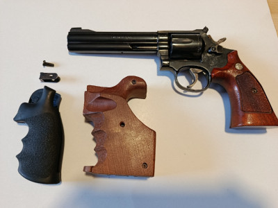 Revólver Smith & Wesson 686