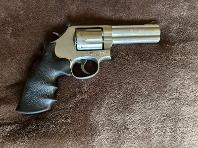 Revólver Smith&Wesson 686