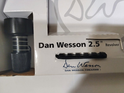Revolver ASG Dan Wesson 2, 5 " CO2 de Bbs de 4,5 mm. Nuevo