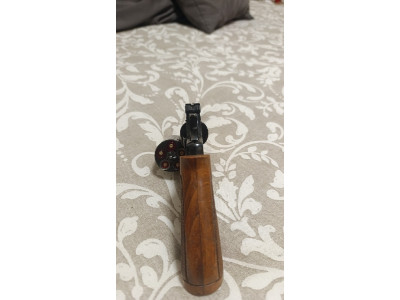 Revolver Astra Cadix