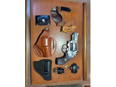 Revolver Smith Wesson, 2,5”, 357 magnun