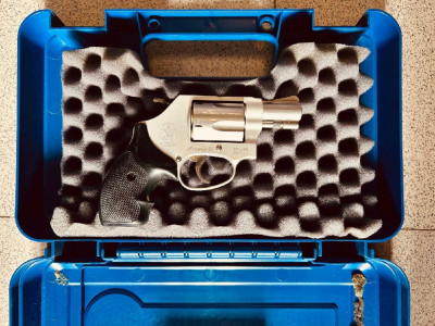 Revolver S&W 38 2" Airweight inox
