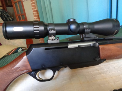 RIFLE  SEMIAUTOMATICO  BROWNING MK II SAFARI 7 mm. Rem. Mag.