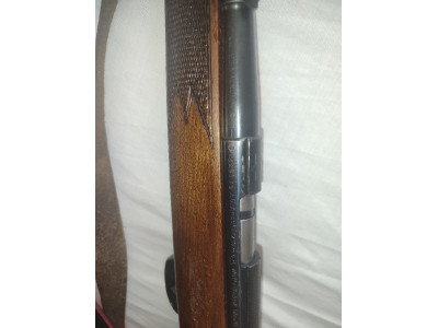 Rifle 22 Magnum cerrojo