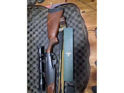 Rifle Benelli 300 con visor