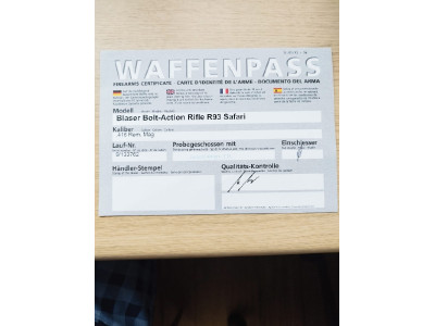 Rifle Blaser R93 Luxus + 3 cañones adicionales