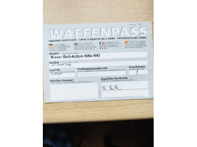 Rifle Blaser R93 Luxus + 3 cañones adicionales