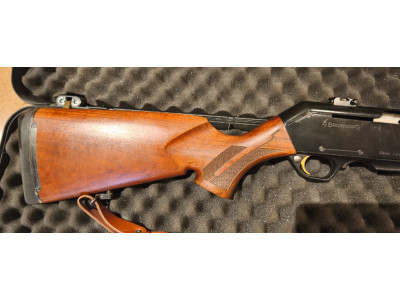 Rifle Browning semiautomático 7mm Winchester Short Magnum