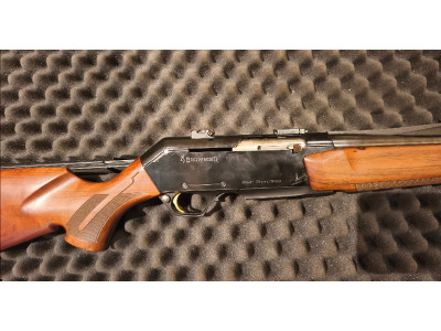 Rifle Browning semiautomático 7mm Winchester Short Magnum