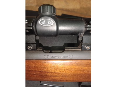 Rifle CZ Mágnum de cerrojo