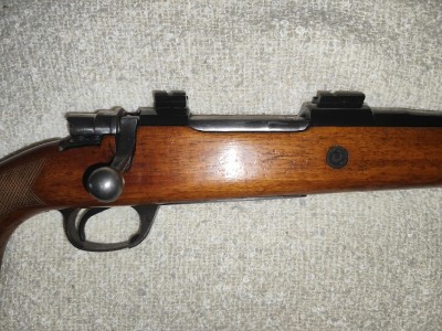 Rifle de cerrojo Santa Bárbara cal. 270 WIN
